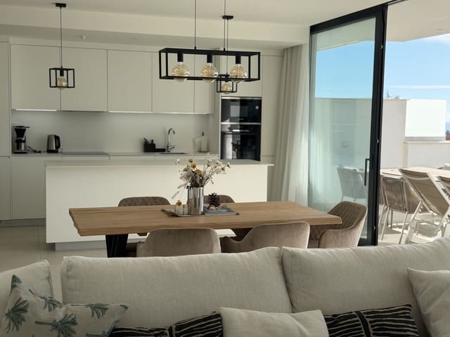 2 soveværelse Lejlighed til salg i Benalmádena med swimmingpool - € 650.000 (Ref: 9976300)