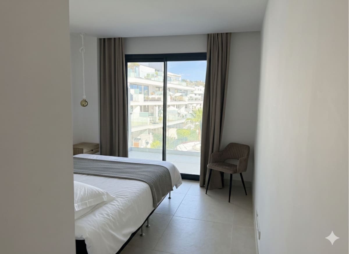 2 soveværelse Lejlighed til salg i Benalmadena med swimmingpool - € 650.000 (Ref: 9976300)