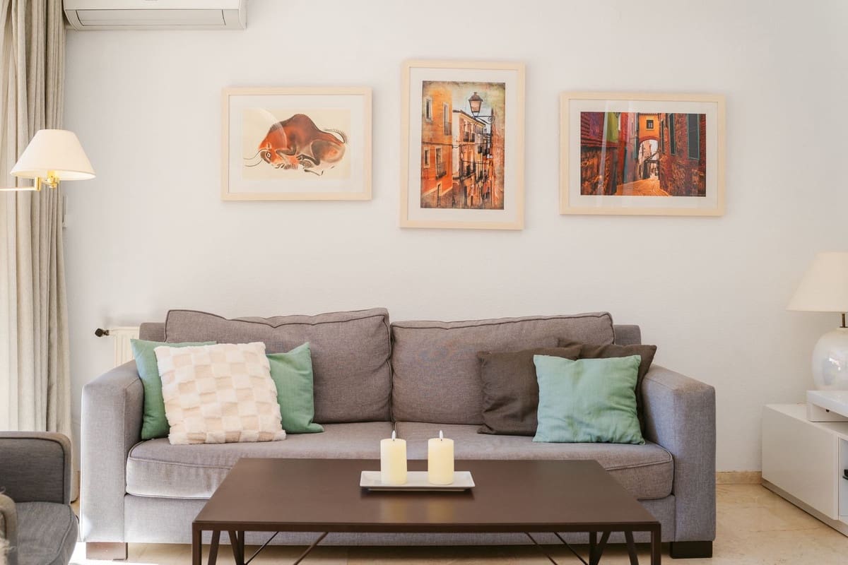 Apartamento de 3 habitaciones en Marbella en venta con piscina - 725.000 € (Ref: 9976301)