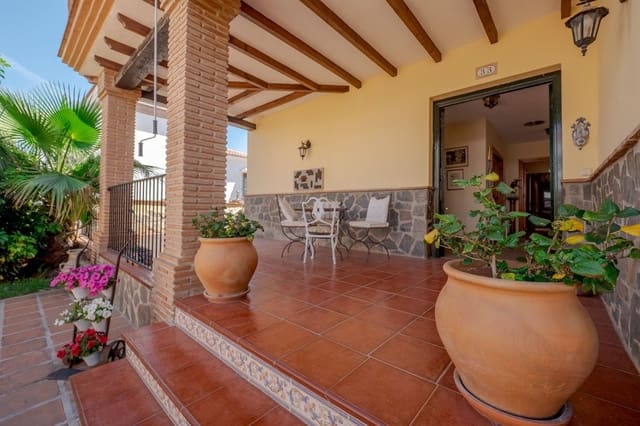 5 soveværelse Villa til salg i Alhaurín el Grande med swimmingpool garage - € 695.000 (Ref: 9976302)