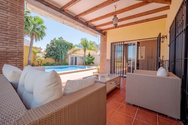 5 soveværelse Villa til salg i Alhaurín el Grande med swimmingpool garage - € 695.000 (Ref: 9976302)