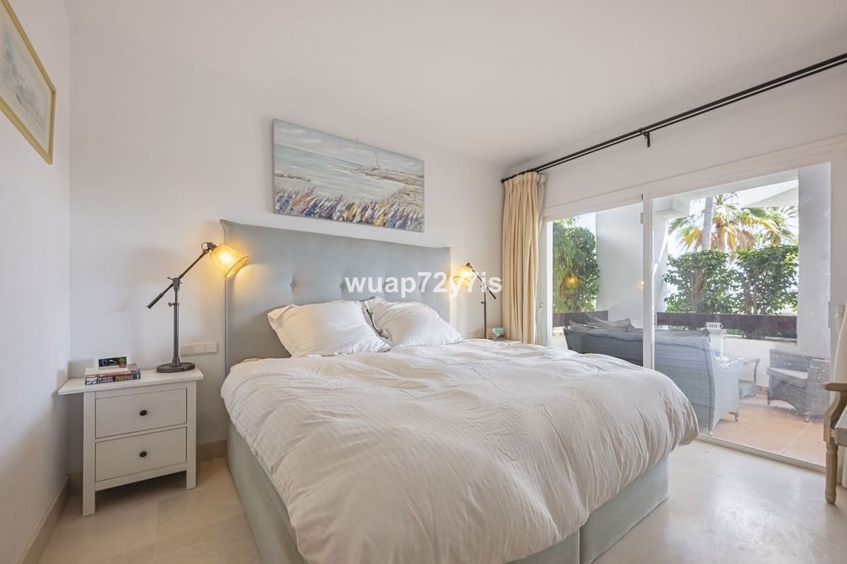 3 soveværelse Lejlighed til salg i Nueva Andalucia med swimmingpool garage - € 696.500 (Ref: 9976303)