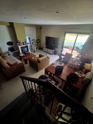 3 soverom Kjedet enebolig til salgs i Estepona med garasje - € 740 000 (Ref: 9976304)