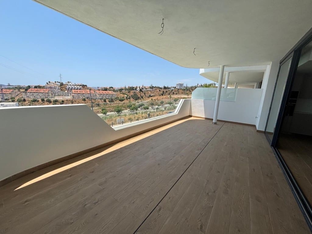 2 soveværelse Lejlighed til salg i Fuengirola med swimmingpool - € 699.000 (Ref: 9976305)