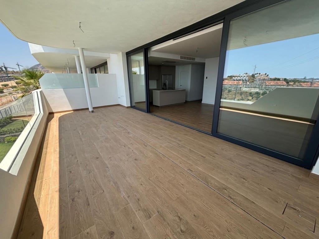 2 soveværelse Lejlighed til salg i Fuengirola med swimmingpool - € 699.000 (Ref: 9976305)