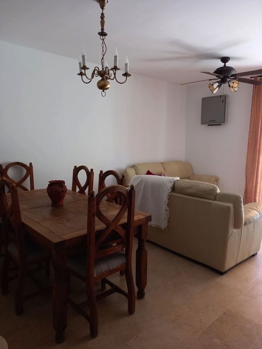 3 soverom Hus til salgs i Estepona med svømmebasseng - € 725 000 (Ref: 9976306)