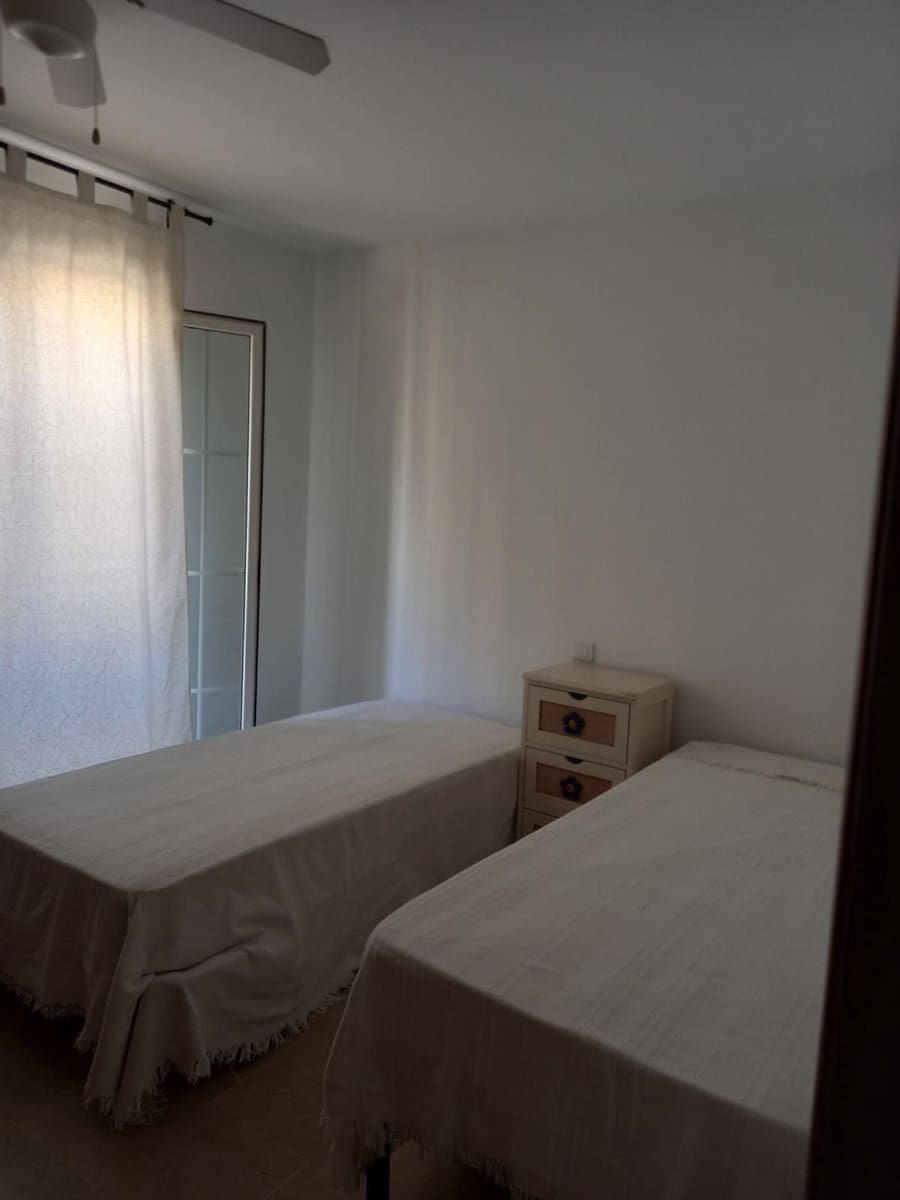 3 soverom Hus til salgs i Estepona med svømmebasseng - € 725 000 (Ref: 9976306)