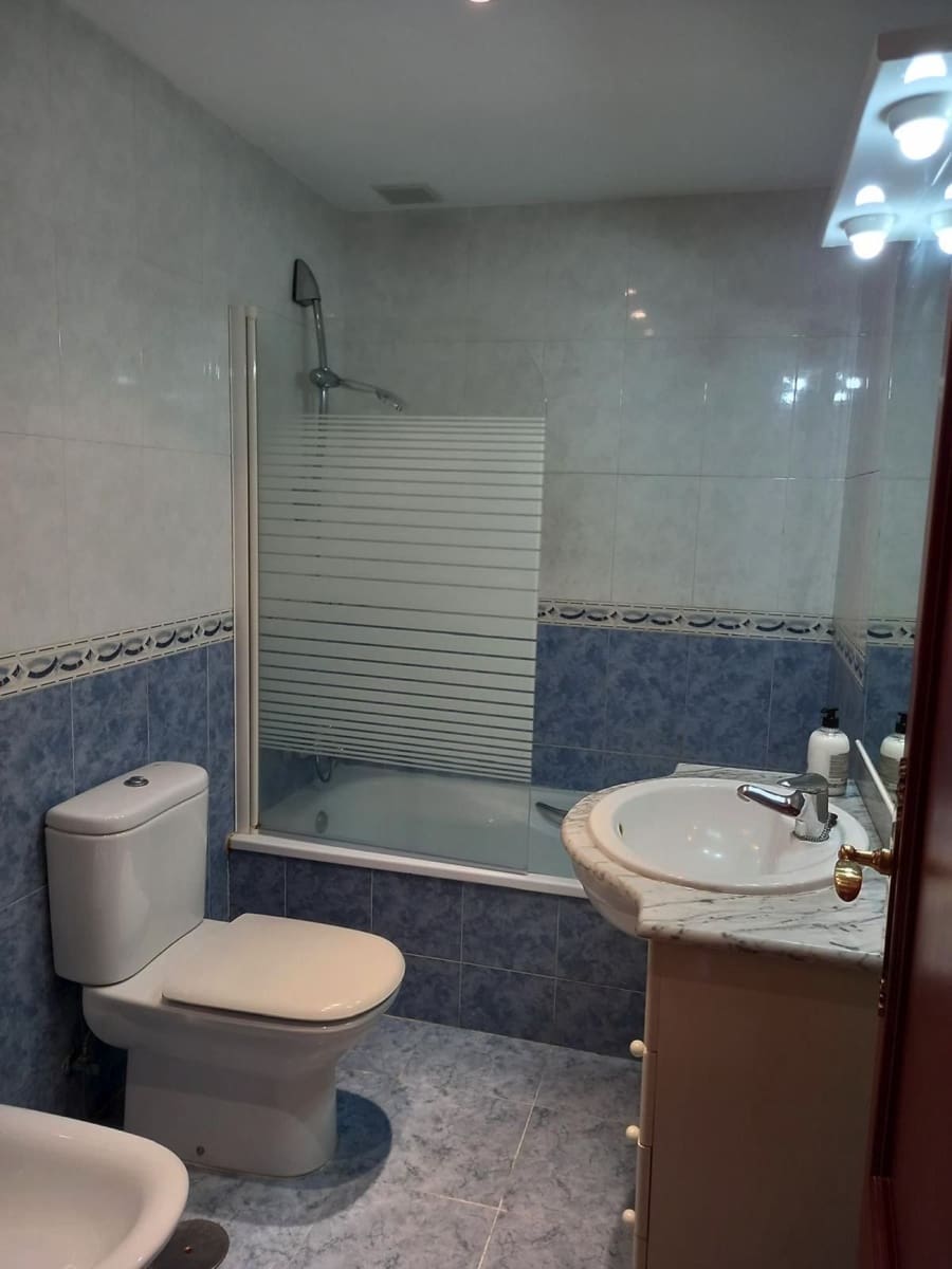 3 soverom Hus til salgs i Estepona med svømmebasseng - € 725 000 (Ref: 9976306)