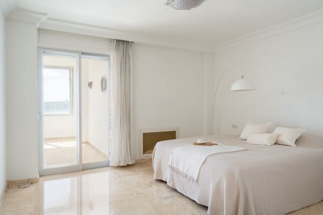 2 soveværelse Lejlighed til salg i Guadalmina Alta, Marbella med swimmingpool - € 695.000 (Ref: 9976308)