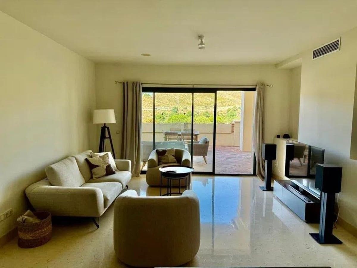3 sovrum Lägenhet till salu i Benahavis med pool garage - 660 000 € (Ref: 9976312)