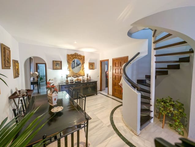 Apartamento de 3 habitaciones en Marbella en venta - 725.000 € (Ref: 9976315)