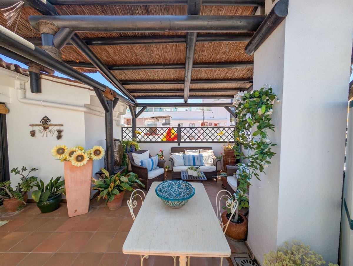 Apartamento de 3 habitaciones en Marbella en venta - 725.000 € (Ref: 9976315)