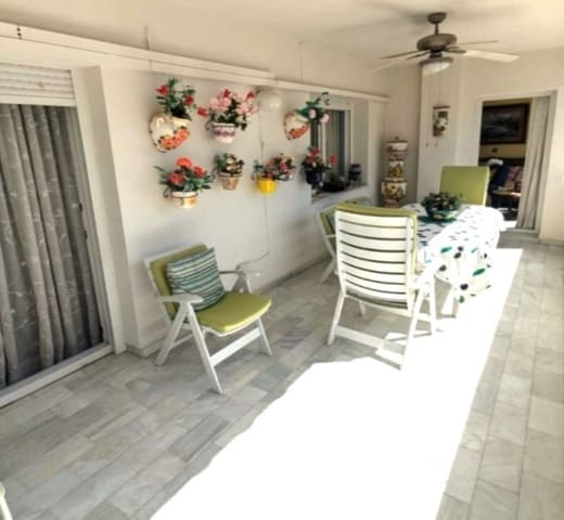 3 sovrum Lägenhet till salu i Estepona med garage - 790 000 € (Ref: 9976561)
