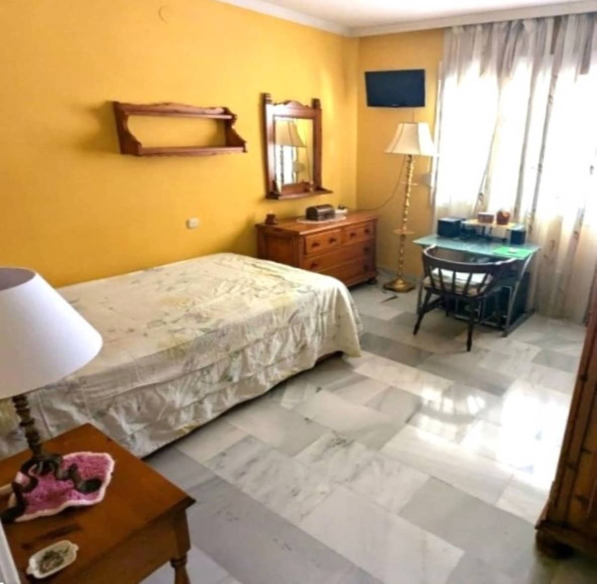 3 sovrum Lägenhet till salu i Estepona med garage - 790 000 € (Ref: 9976561)