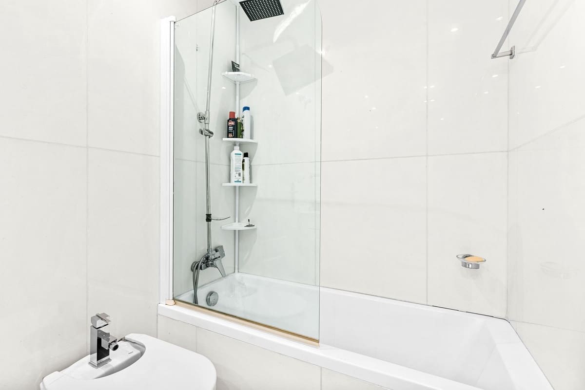 4 bedroom Apartment for sale in Marbella with pool - € 3,300,000 (Ref: 9976562)