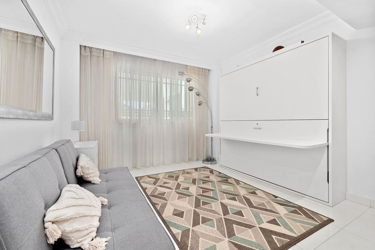 4 bedroom Apartment for sale in Marbella with pool - € 3,300,000 (Ref: 9976562)