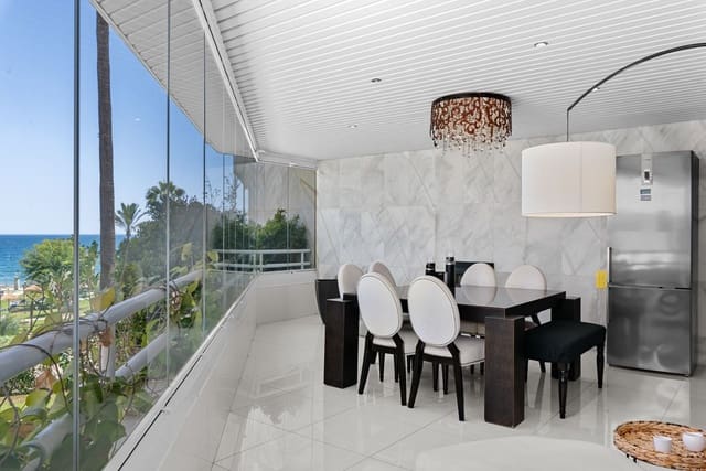 4 bedroom Apartment for sale in Marbella with pool - € 3,300,000 (Ref: 9976562)