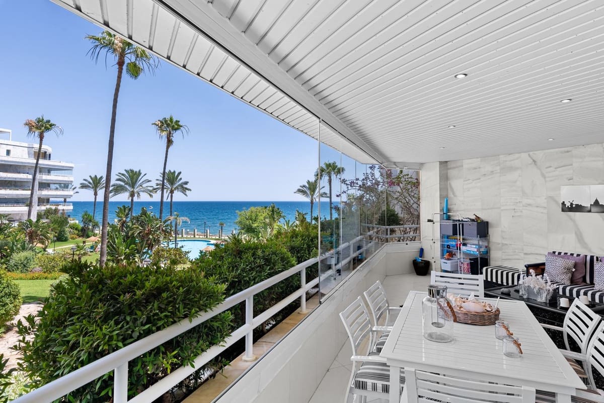 4 bedroom Apartment for sale in Marbella with pool - € 3,300,000 (Ref: 9976562)