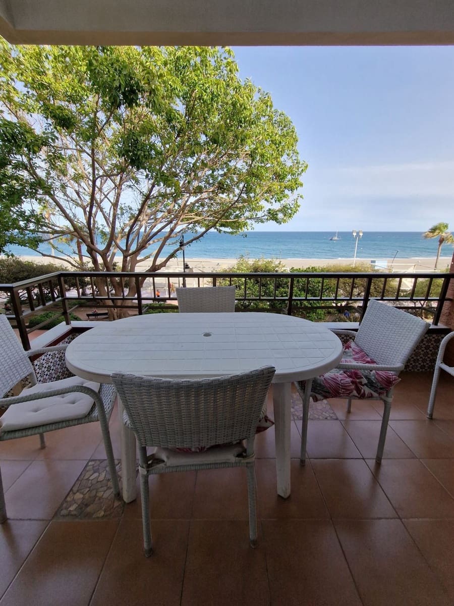 2 slaapkamer Appartement te koop in Estepona - € 610.000 (Ref: 9976564)