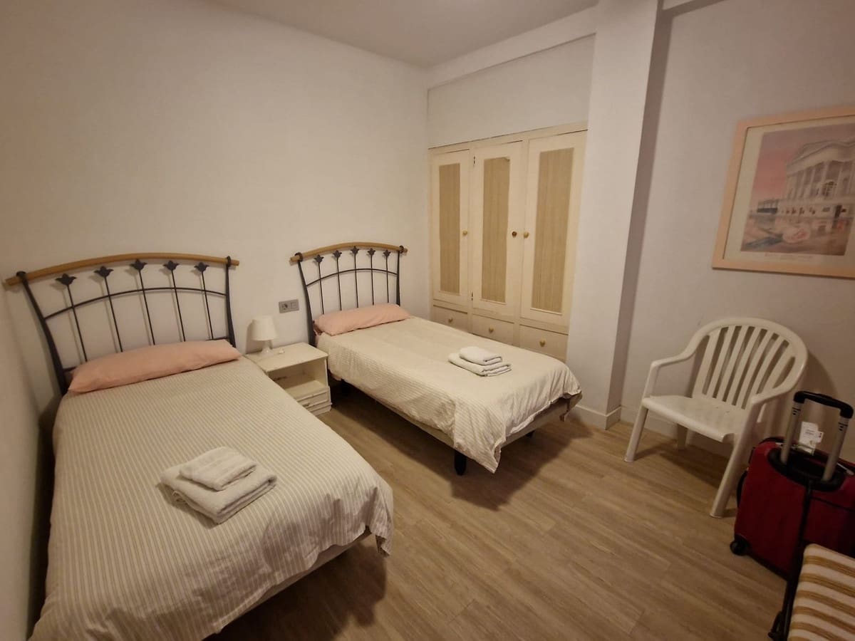 2 slaapkamer Appartement te koop in Estepona - € 610.000 (Ref: 9976564)
