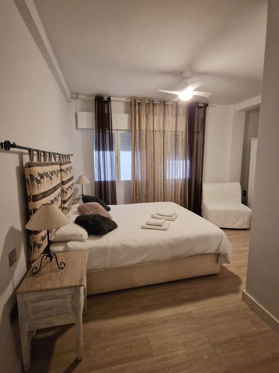 2 slaapkamer Appartement te koop in Estepona - € 610.000 (Ref: 9976564)
