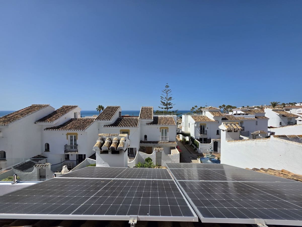 3 bedroom Townhouse for sale in La Cala de Mijas with pool - € 925,000 (Ref: 9976565)
