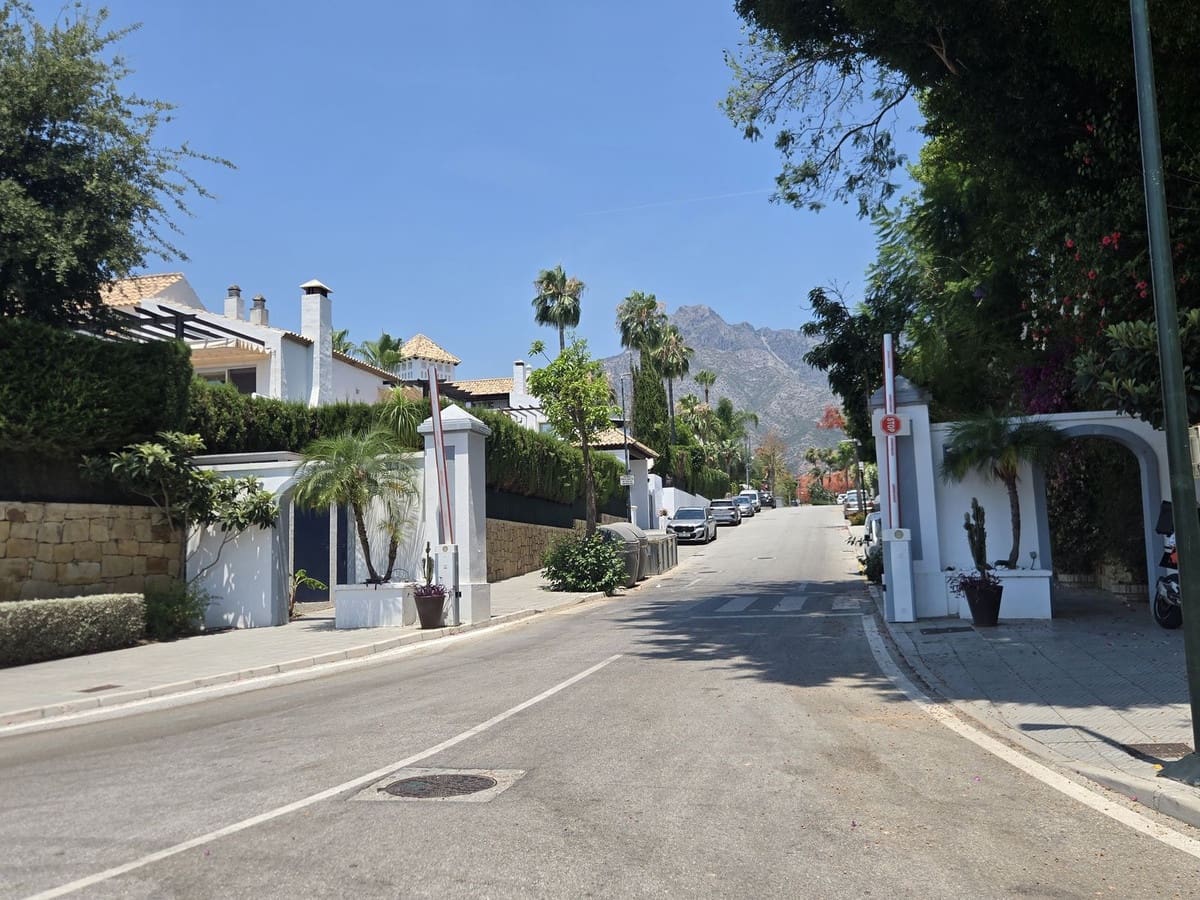 5 Zimmer Haus zu verkaufen in Golden Mile mit Pool - 1.695.000 € (Ref: 9976566)