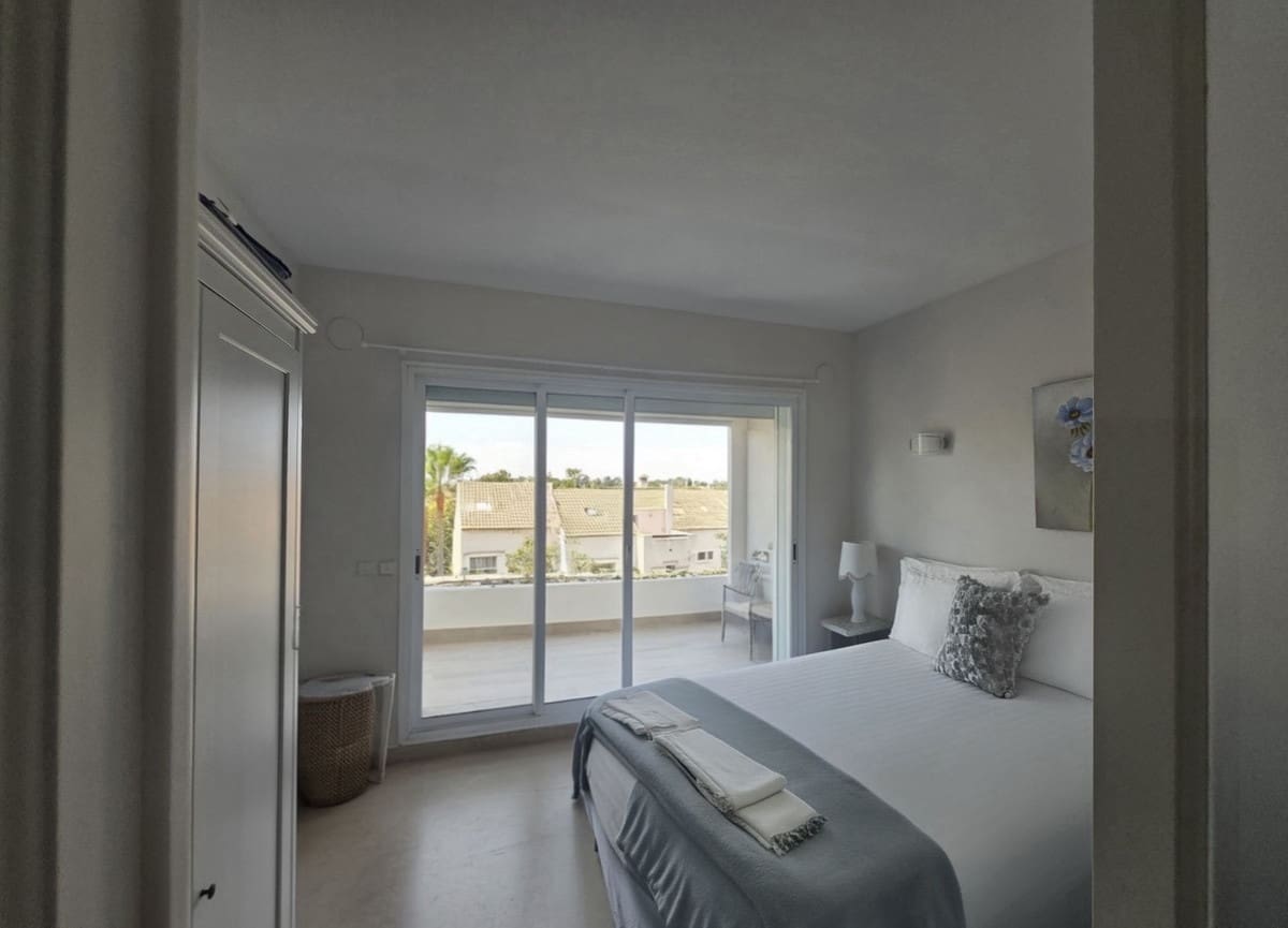 5 Zimmer Haus zu verkaufen in Golden Mile mit Pool - 1.695.000 € (Ref: 9976566)