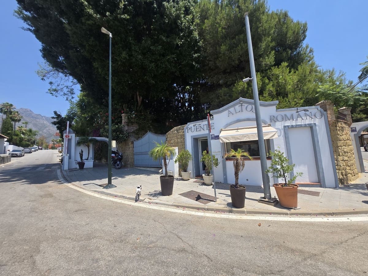 5 Zimmer Haus zu verkaufen in Golden Mile mit Pool - 1.695.000 € (Ref: 9976566)