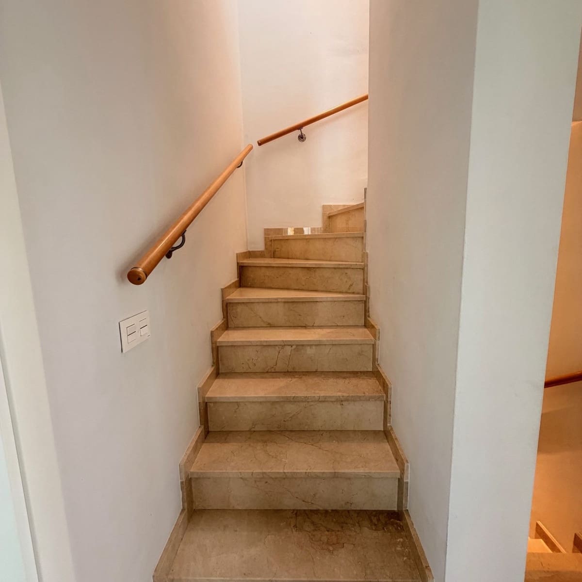 5 bedroom Townhouse for sale in Golden Mile with pool garage - € 1,695,000 (Ref: 9976566)