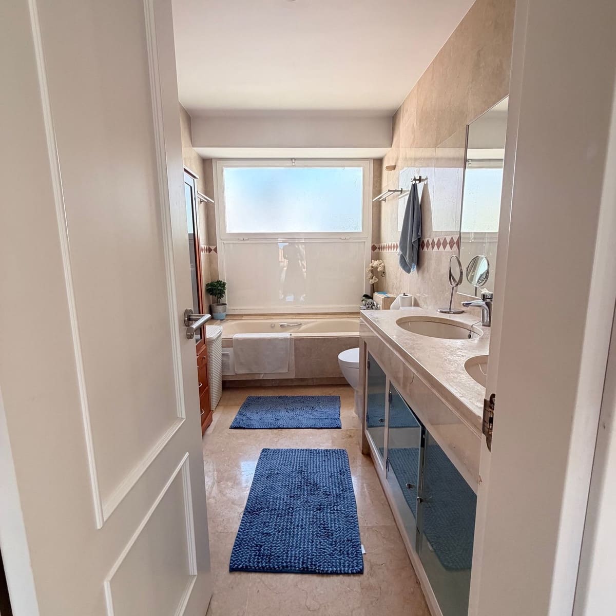5 bedroom Townhouse for sale in Golden Mile with pool garage - € 1,695,000 (Ref: 9976566)