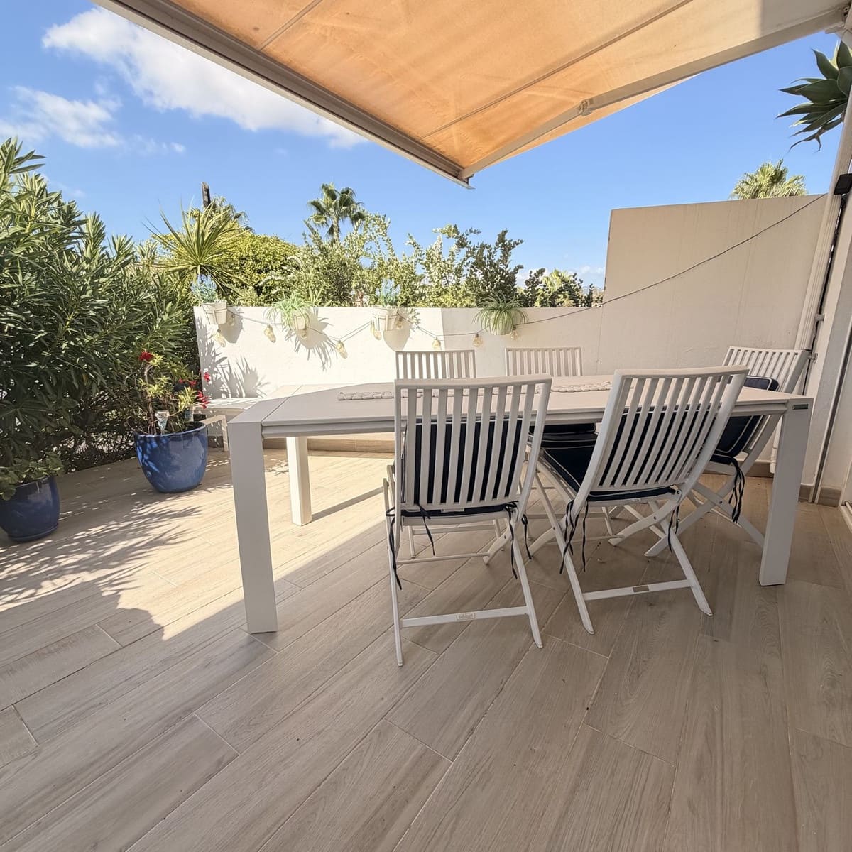 5 bedroom Townhouse for sale in Golden Mile with pool garage - € 1,695,000 (Ref: 9976566)