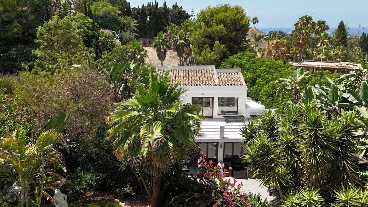 Chalet de 5 habitaciones en El Rosario en venta con piscina - 2.590.000 € (Ref: 9976567)