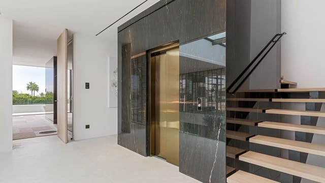 5 soveværelse Villa til salg i Golden Mile, Marbella med swimmingpool - € 11.300.000 (Ref: 9976568)