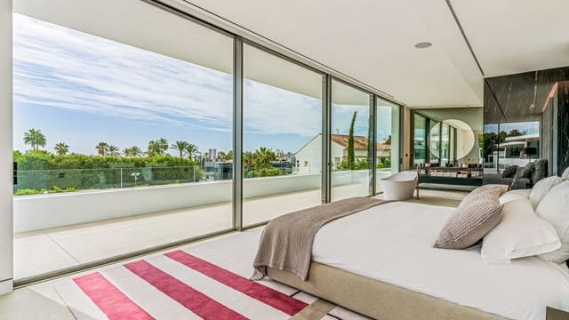 5 soveværelse Villa til salg i Golden Mile, Marbella med swimmingpool - € 11.300.000 (Ref: 9976568)