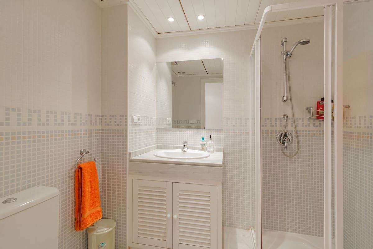 2 bedroom Apartment for sale in Los Arqueros with pool - € 575,000 (Ref: 9976569)