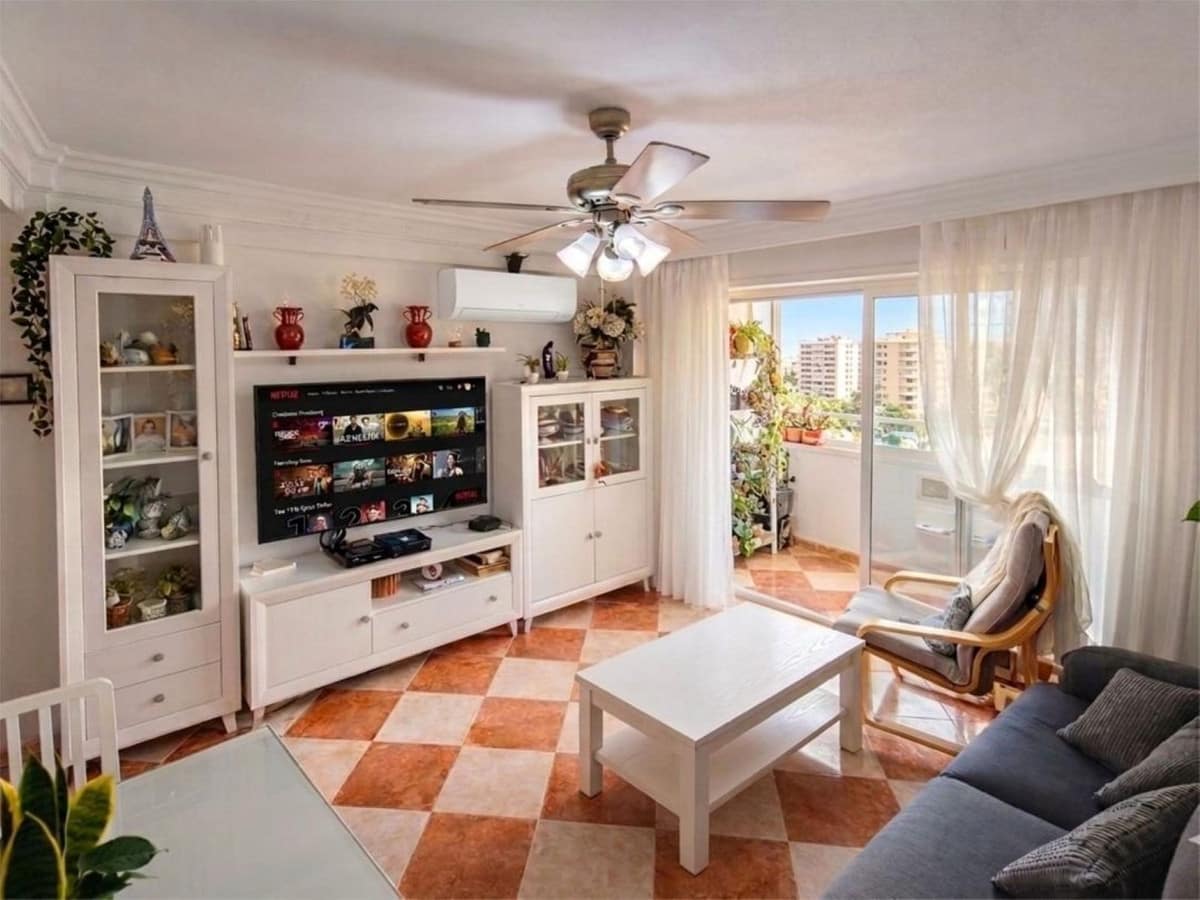 3 makuuhuone Huoneisto myytävänä paikassa Malaga kaupunki - 247 000 € (Ref: 9976572)