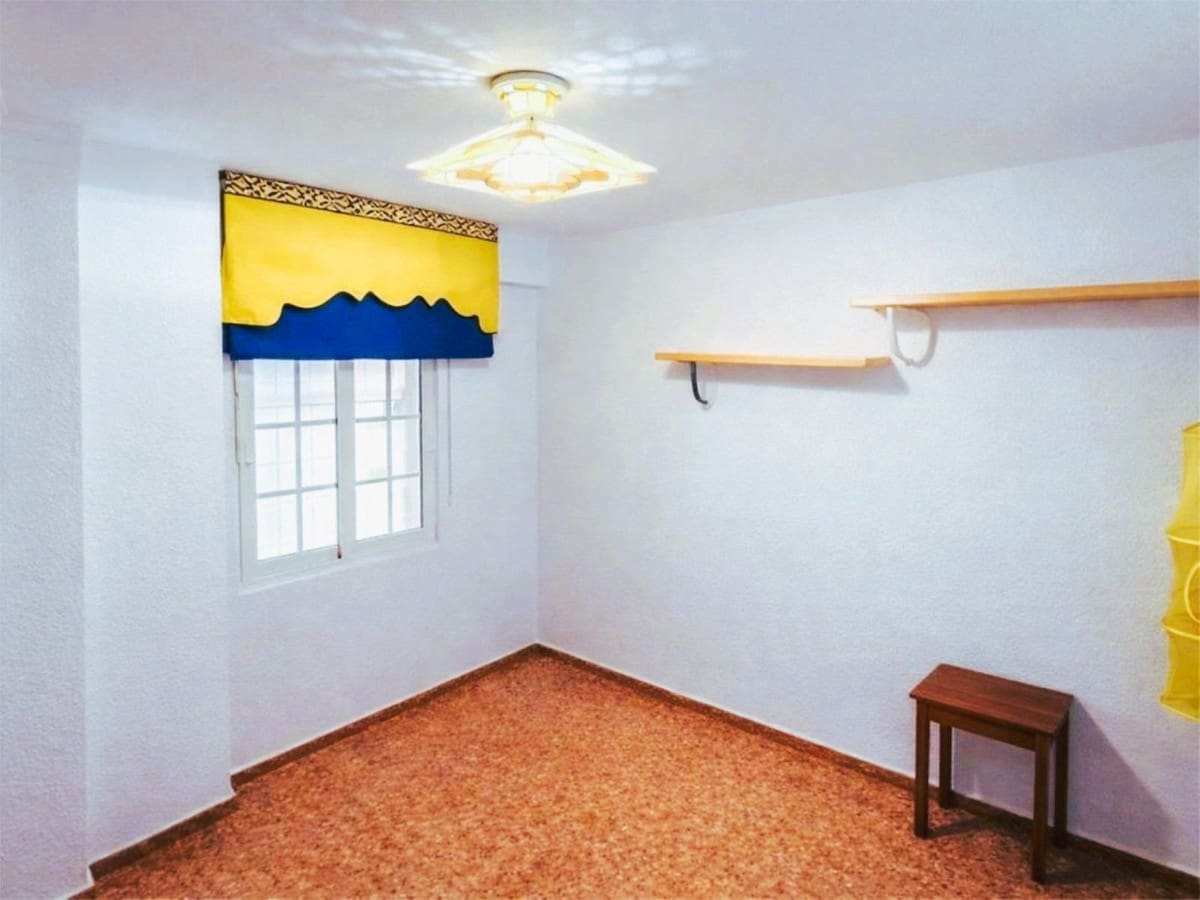 3 makuuhuone Huoneisto myytävänä paikassa Malaga kaupunki - 247 000 € (Ref: 9976572)