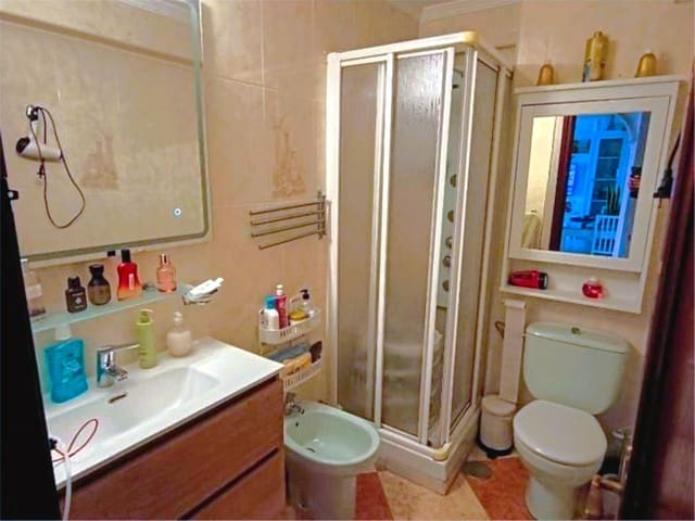 3 slaapkamer Appartement te koop in Carretera de Cadiz, Málaga stad - € 247.000 (Ref: 9976572)