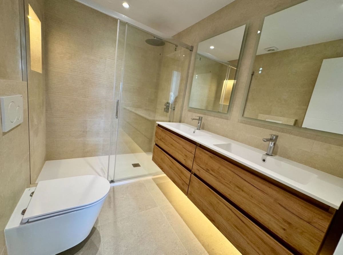 Apartamento de 3 habitaciones en Atalaya-Isdabe en venta con piscina - 698.000 € (Ref: 9977907)