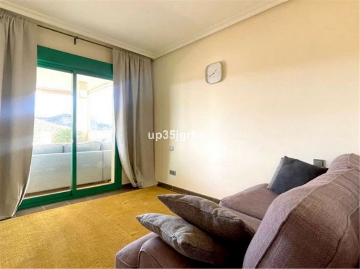 2 soverom Leilighet til salgs i New Golden Mile med svømmebasseng garasje - € 399 900 (Ref: 9977908)