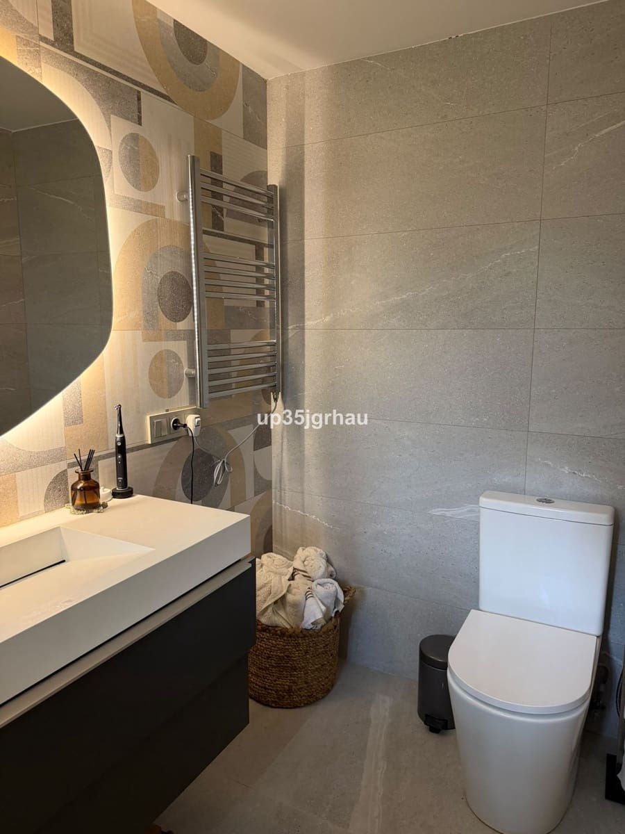 1 sypialnia Apartament na sprzedaż w Estepona - 289 900 € (Ref: 9981579)