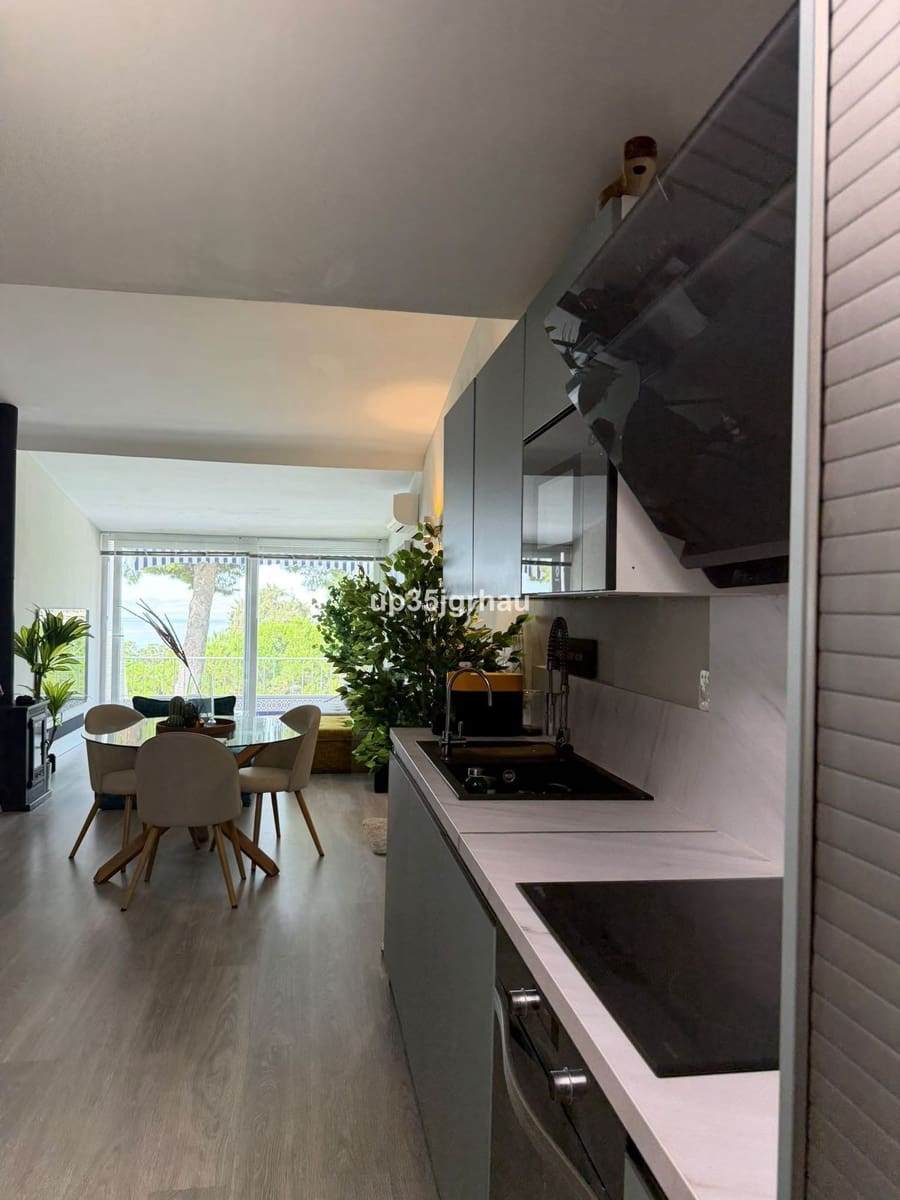 1 sypialnia Apartament na sprzedaż w Estepona - 289 900 € (Ref: 9981579)