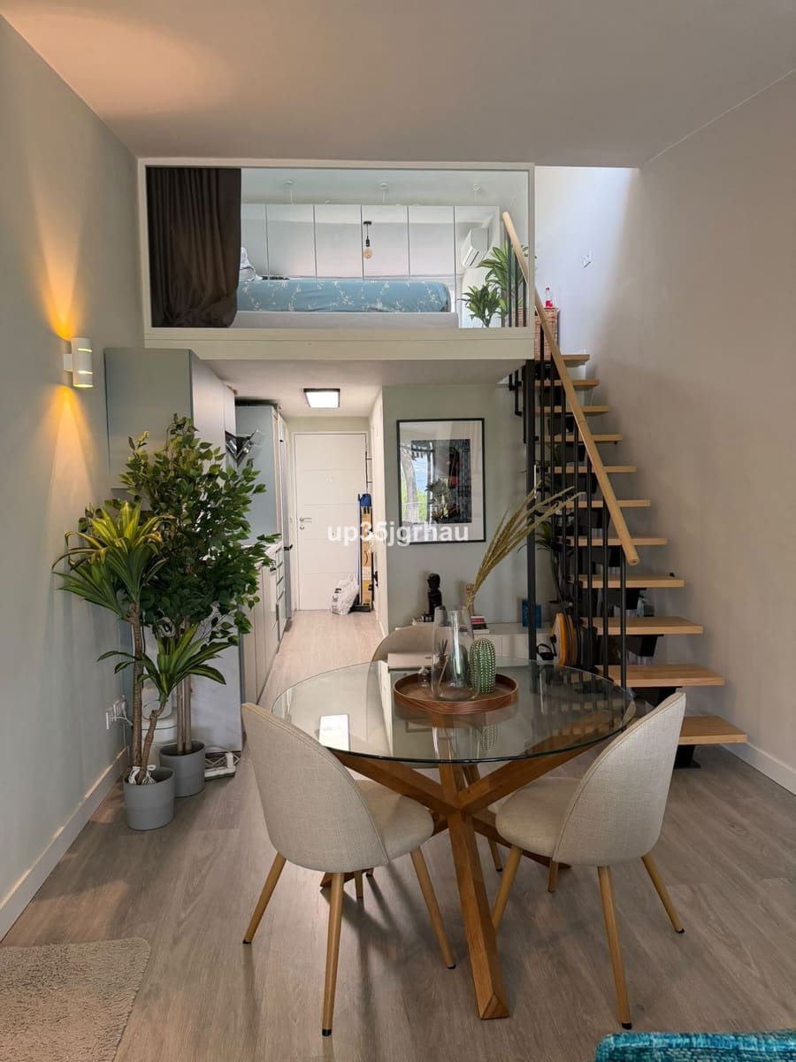 1 sypialnia Apartament na sprzedaż w Estepona - 289 900 € (Ref: 9981579)