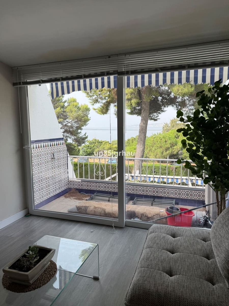 1 sypialnia Apartament na sprzedaż w Estepona - 289 900 € (Ref: 9981579)