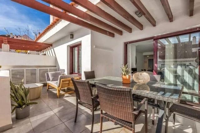 3 soveværelse Lejlighed til salg i Nueva Andalucia, Marbella med swimmingpool - € 549.000 (Ref: 9981582)