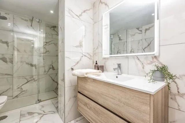 3 soveværelse Lejlighed til salg i Nueva Andalucia, Marbella med swimmingpool - € 549.000 (Ref: 9981582)