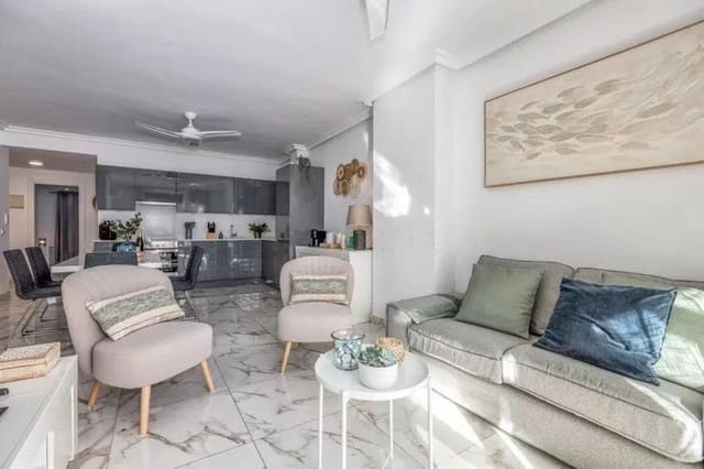 3 soveværelse Lejlighed til salg i Nueva Andalucia, Marbella med swimmingpool - € 549.000 (Ref: 9981582)