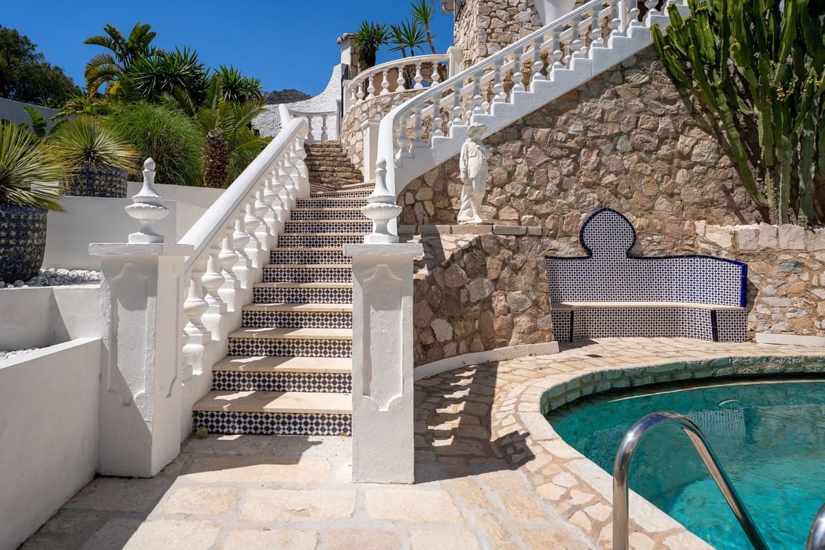 11 makuuhuone Huvila myytävänä paikassa Mijas mukana uima-altaan - 3 500 000 € (Ref: 9981583)
