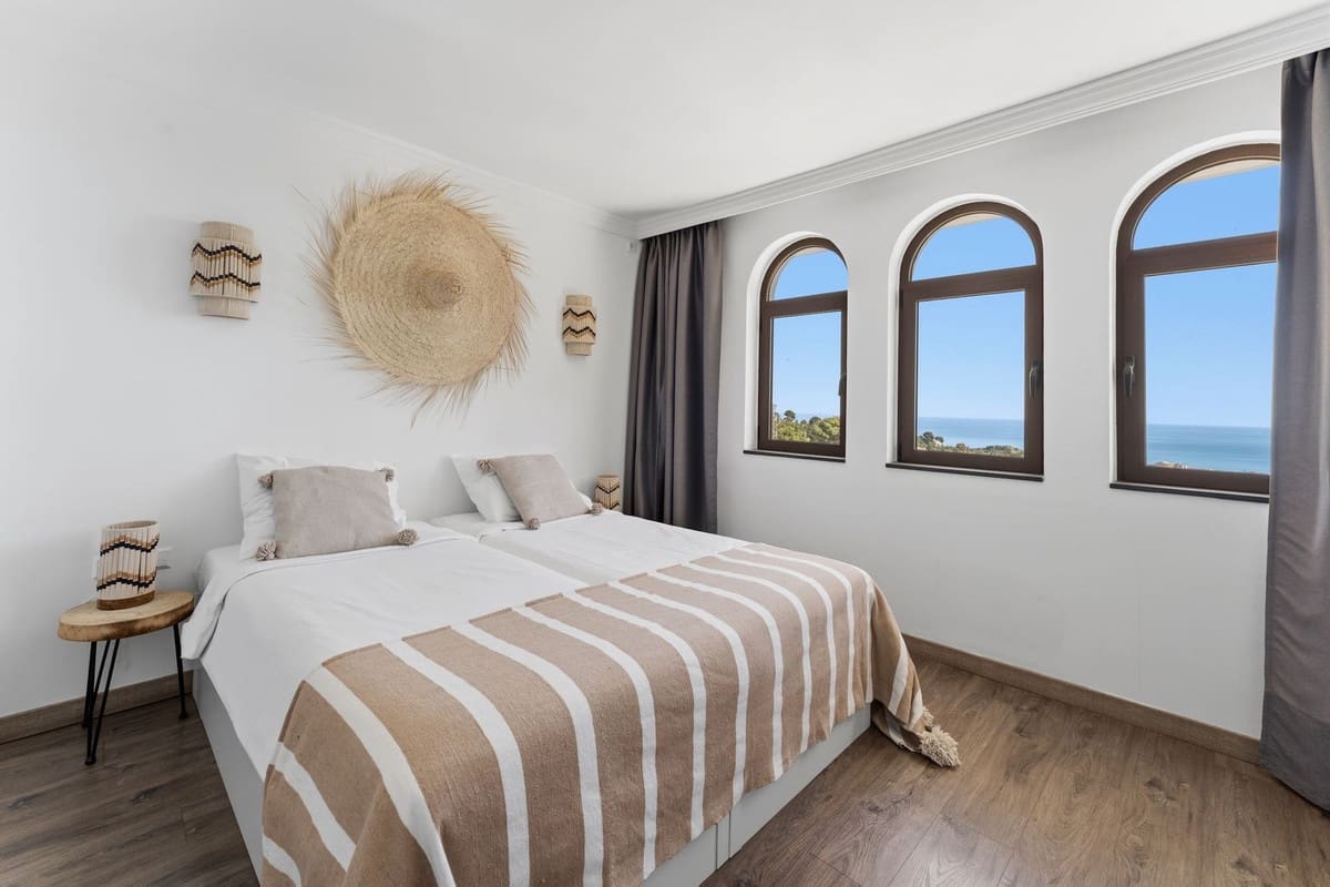 11 makuuhuone Huvila myytävänä paikassa Mijas mukana uima-altaan - 3 500 000 € (Ref: 9981583)